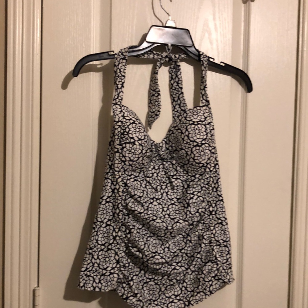 NWT Kona Sol Swimsuit top . Small